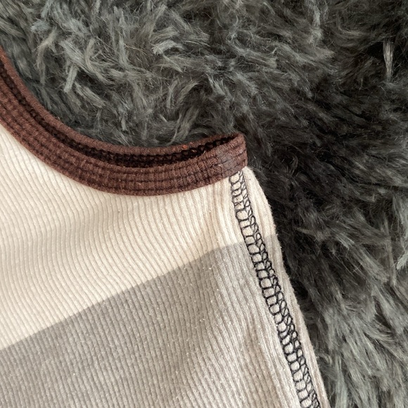 Grey striped ribbed tank top - Picture 16 of 17